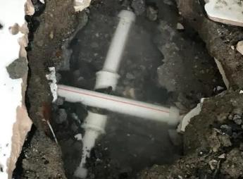 台儿庄阳台漏水维修公司为您分享楼上楼下漏水怎么处理